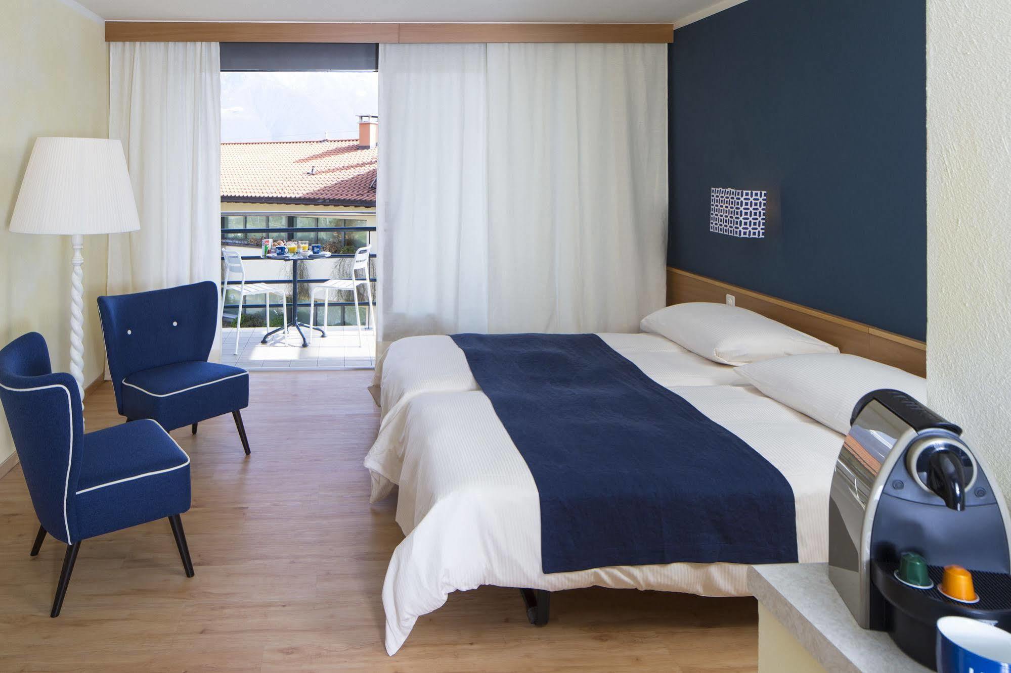La Barca Blu Hotel Muralto Buitenkant foto